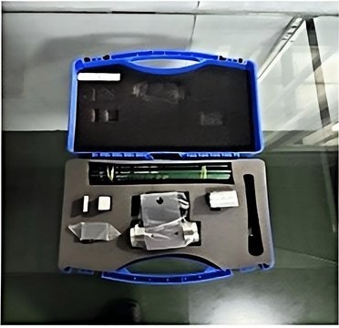 Epoxy Mirror - production and packaging detail 14